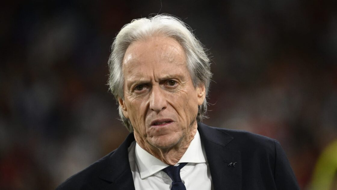 جيسوس ينفي الاعتذار لرونالدو ويؤكد: باب المنتخب مفتوح أمامه