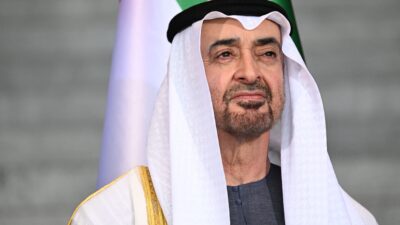 رئيس الإمارات يهنئ القيادة السعودية بالتتويج بلقب “خليجي 27”